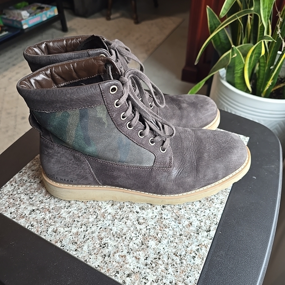 Cole Haan Grand OS Nantucket Rugged Camo boots in brown suede, Mens 10M